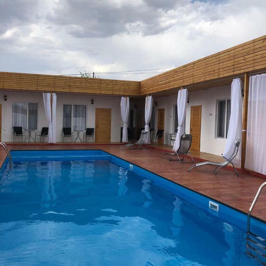 Hotel 7 Qapschaghai Exterior foto